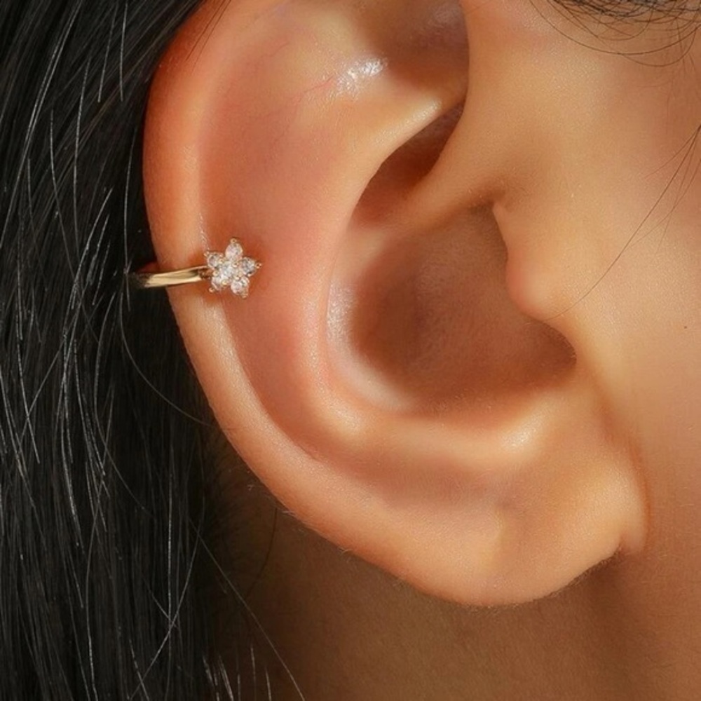 Gold Ear Cuff - Picture 1 of 2